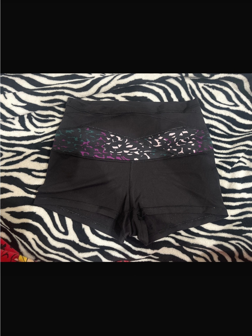Lululemon Women’s Active Shorts with Patterned Waistband